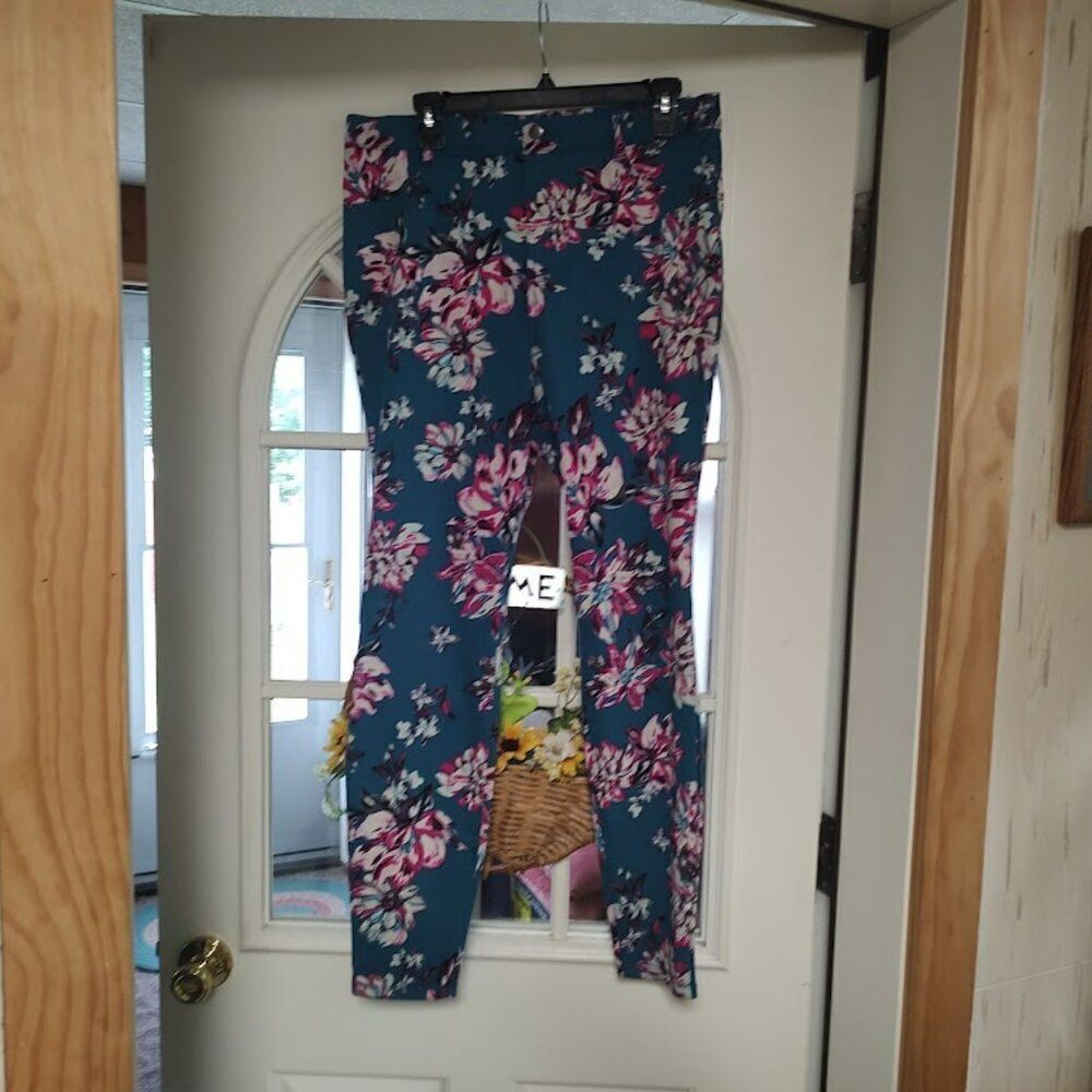 New Time And Tru Blue Flowered Pull On Legging Pants Size Women's L 12/14